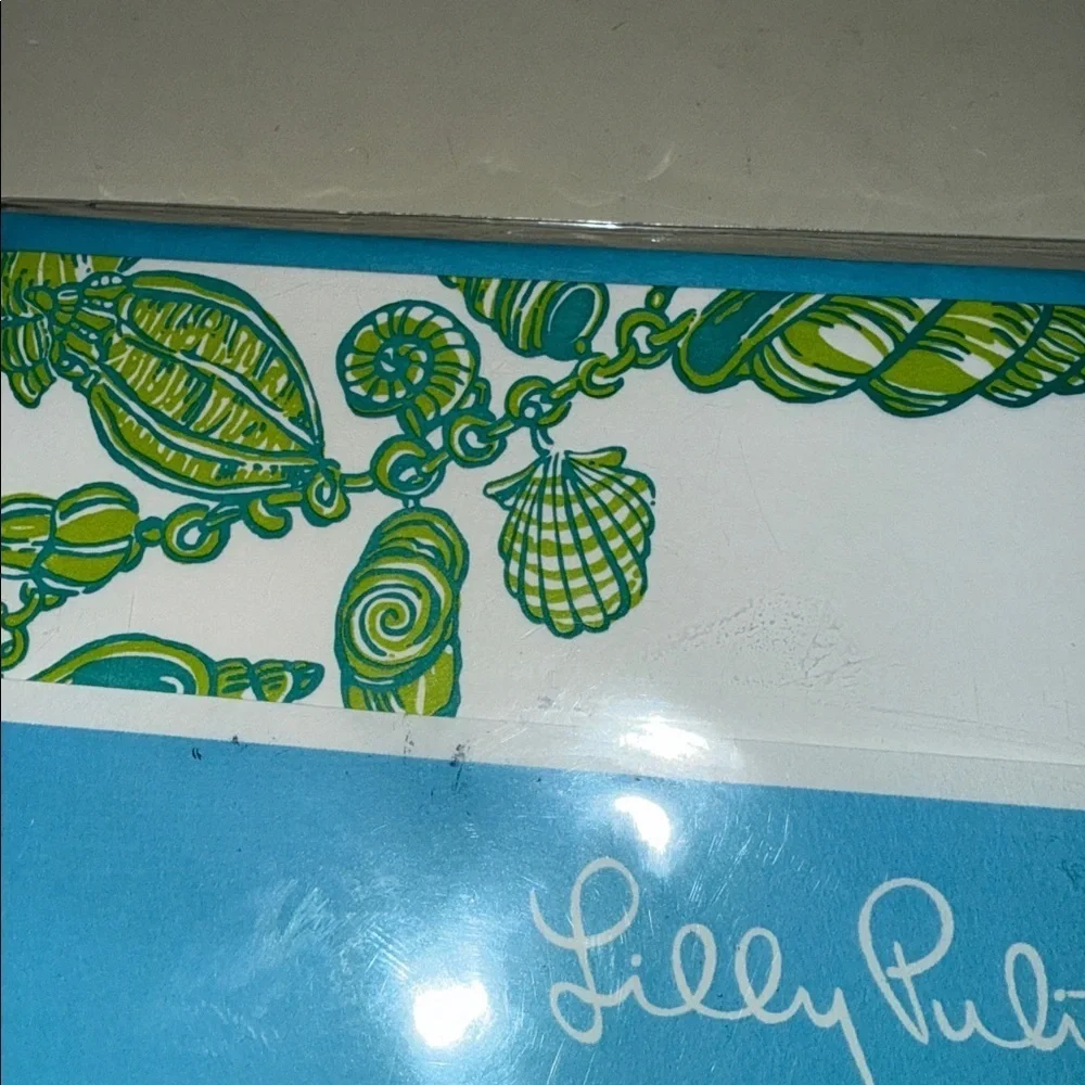 Lilly Pulitzer 12 correspondence cards & 14 envelopes +pen in Fallin in love